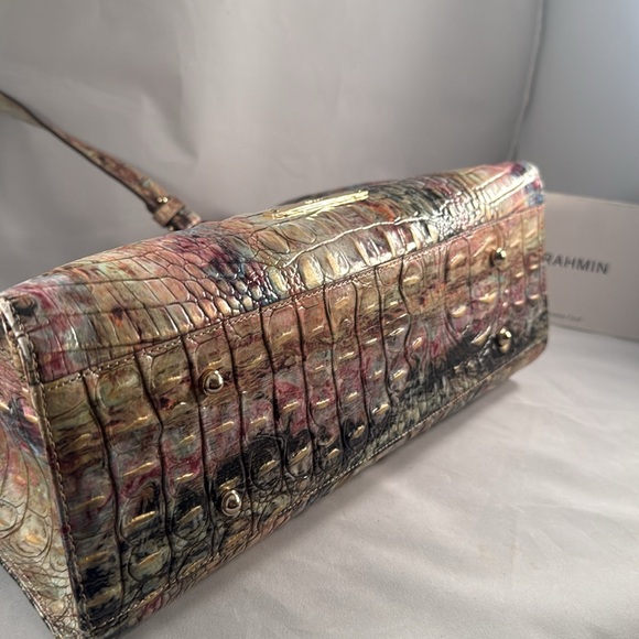 BRAHMIN gently worn shoulder bag. - Picture 5 of 5